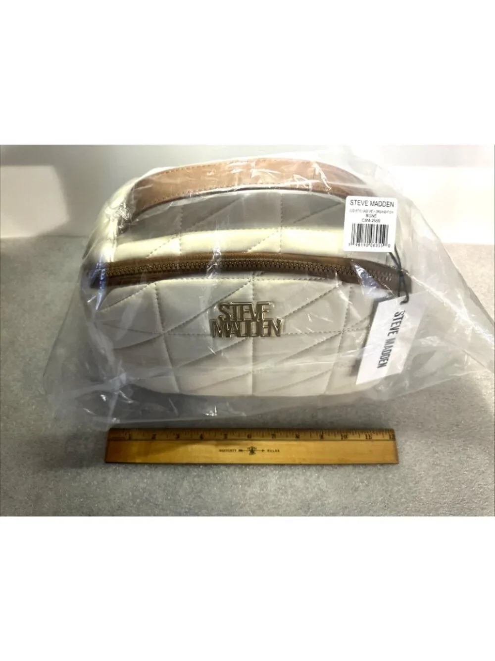 Steve Madden Cosmetic Case Travel Quilted Full Zip Handle 12